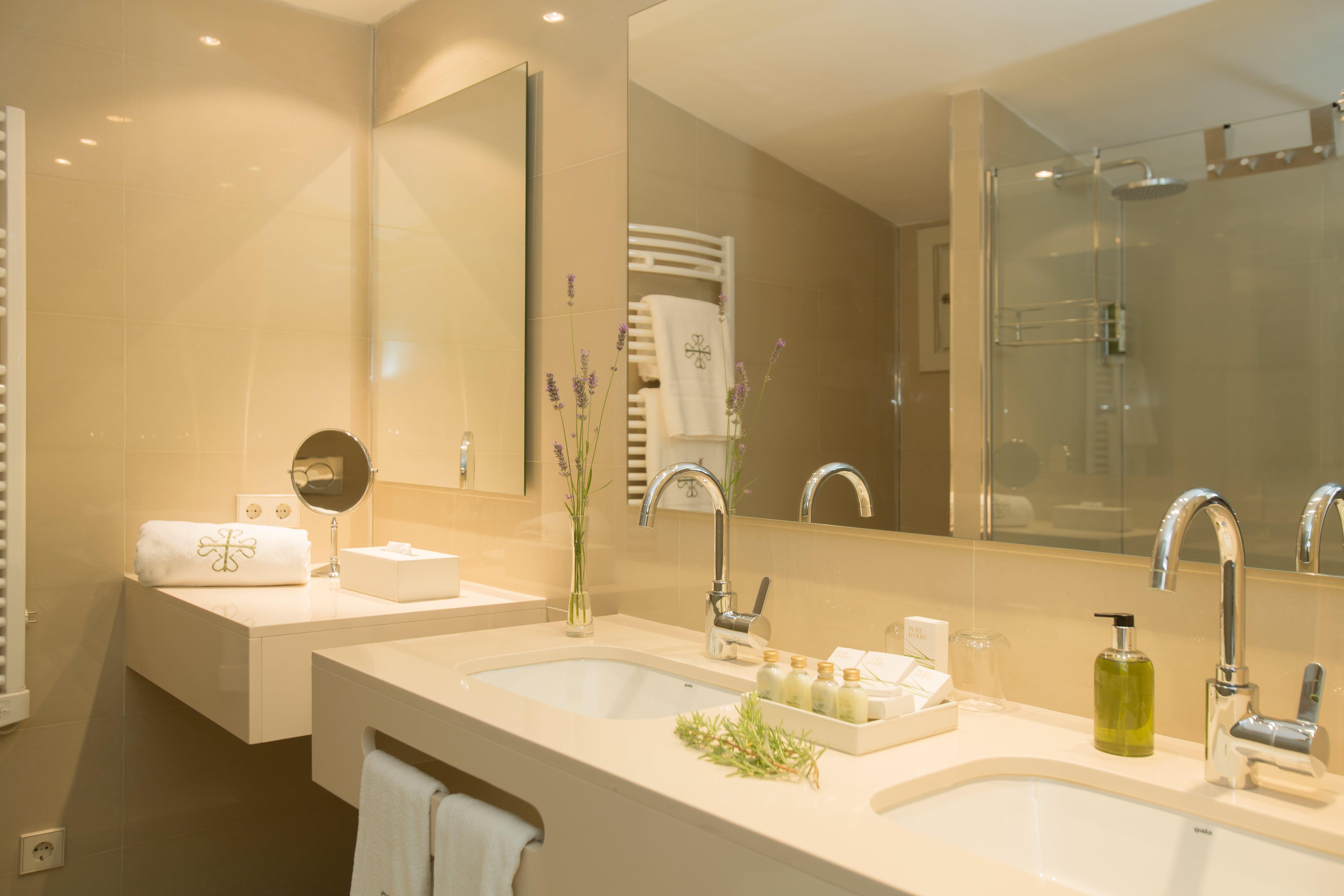L'Hermitage Hotel & Spa Ориент Екстериор снимка