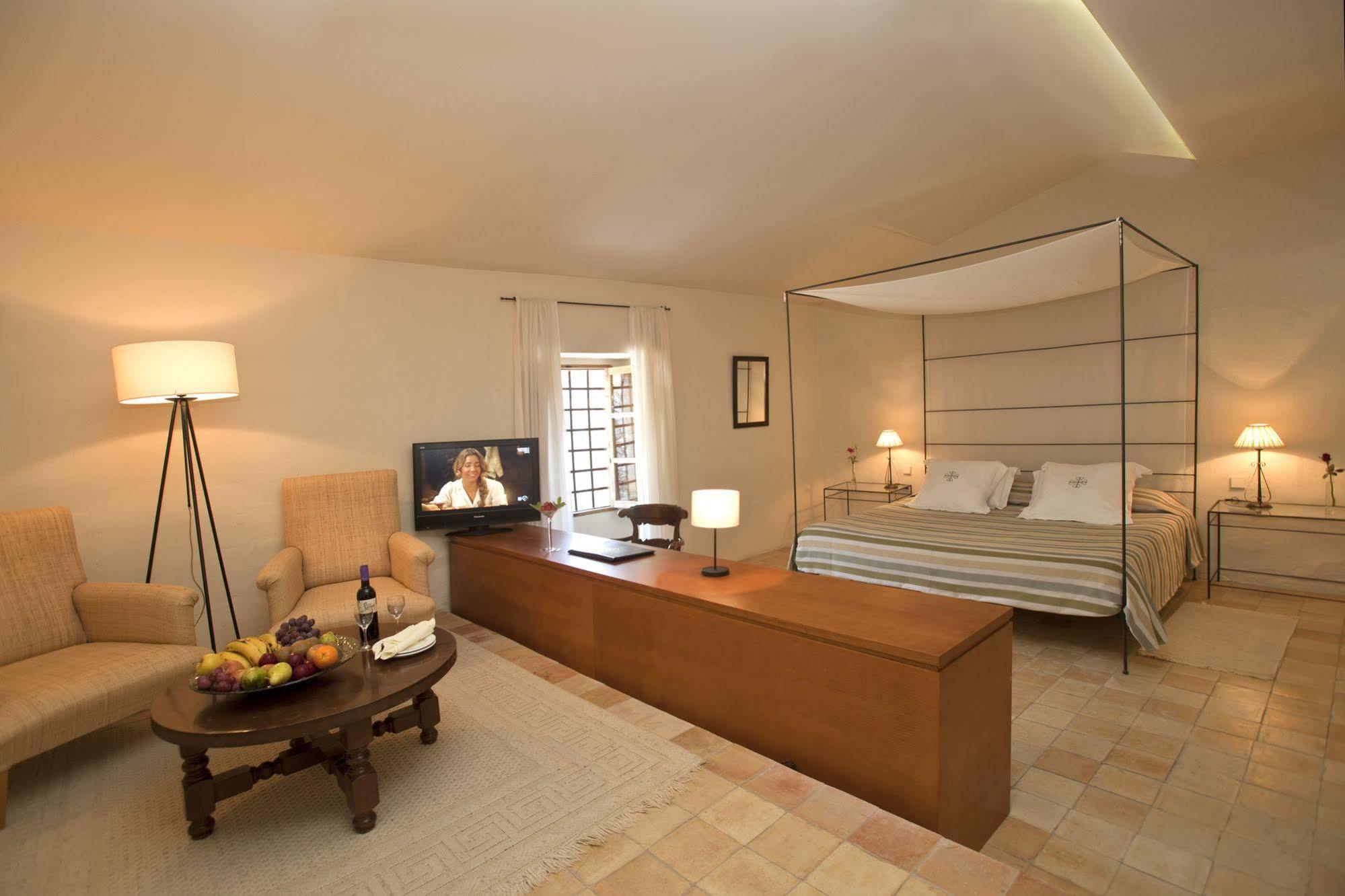 L'Hermitage Hotel & Spa Ориент Екстериор снимка