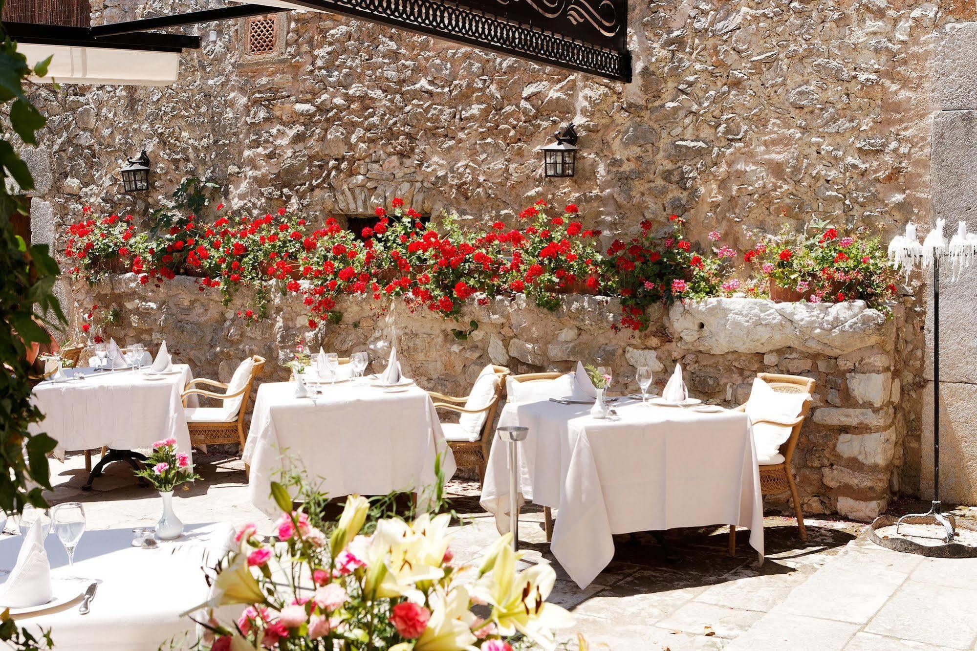 L'Hermitage Hotel & Spa Ориент Екстериор снимка